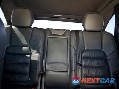 Zdjęcie 10 z 13 samochodu: 2011 PORSCHE CAYENNE VIN:WP1AA2A28BLA08456 - miniatura