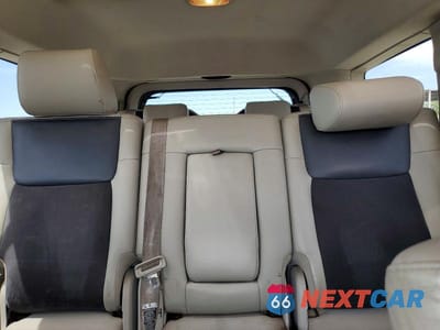 Zdjęcie 10 z 13 samochodu: 2007 JEEP COMMANDER OVERLAND VIN:1J8HG68267C696484 - miniatura