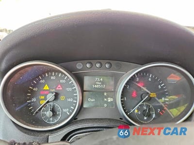Zdjęcie 9 z 13 samochodu: 2010 MERCEDES-BENZ ML 550 4MATIC VIN:4JGBB7CB7AA587779 - miniatura