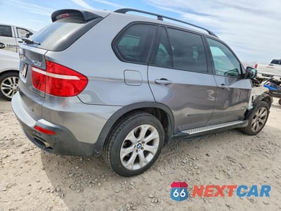 Trzecie zdjęcie samochodu z tyłu: 2009 BMW X5 XDRIVE48I VIN:5UXFE83549L168848 - miniatura