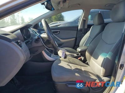 Zdjęcie 7 z 12 samochodu: 2012 HYUNDAI ELANTRA GLS VIN:5NPDH4AE7CH094624 - miniatura