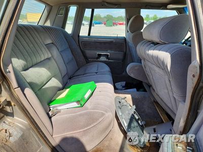 Zdjęcie 10 z 12 samochodu: 1988 LINCOLN TOWN CAR VIN:1LNBM81F9JY623243 - miniatura