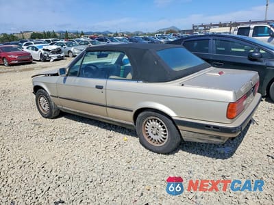 Drugie zdjęcie samochodu z przodu: 1991 BMW 318 I VIN:WBABA731XMEJ11079 - miniatura