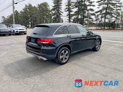 Czwarte zdjęcie samochodu z boku: 2019 MERCEDES-BENZ GLC 300 VIN:WDC0G4JB2KV135239 - miniatura