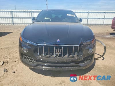 Piąte zdjęcie samochodu w środku: 2020 MASERATI LEVANTE VIN:ZN661XUA5LX356795 - miniatura