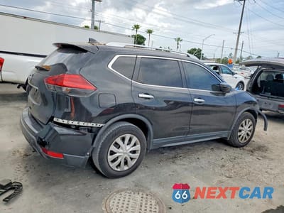 Trzecie zdjęcie samochodu z tyłu: 2017 NISSAN ROGUE S VIN:KNMAT2MT4HP511502 - miniatura