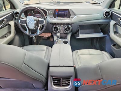 Zdjęcie 8 z 13 samochodu: 2020 CHEVROLET BLAZER 3LT VIN:3GNKBDRS2LS555518 - miniatura