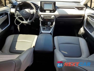 Zdjęcie 8 z 12 samochodu: 2020 TOYOTA RAV4 XLE PREMIUM VIN:JTMC1RFV3LD520630 - miniatura