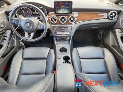 Zdjęcie 8 z 13 samochodu: 2018 MERCEDES-BENZ CLA 250 VIN:WDDSJ4EB6JN573938 - miniatura