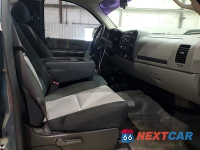 Zdjęcie 10 z 12 samochodu: 2008 CHEVROLET SILVERADO K1500 VIN:1GCEK14X08Z177720 - miniatura