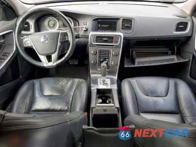 Zdjęcie 8 z 11 samochodu: 2012 VOLVO S60 T5 VIN:YV1622FS6C2144616 - miniatura