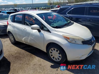 Czwarte zdjęcie samochodu z boku: 2015 NISSAN VERSA NOTE S PLUS VIN:3N1CE2CP9FL376214 - miniatura