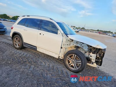 Czwarte zdjęcie samochodu z boku: 2021 MERCEDES-BENZ GLB 250 VIN:W1N4M4GB1MW099489 - miniatura