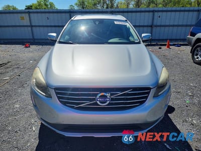 Piąte zdjęcie samochodu w środku: 2015 VOLVO XC60 T6 PREMIER VIN:YV4902RB9F2586229 - miniatura