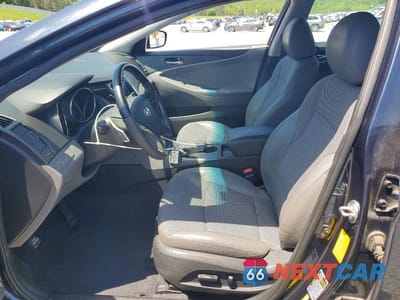 Zdjęcie 7 z 12 samochodu: 2011 HYUNDAI SONATA SE 2.0T VIN:5NPEC4AB8BH189331 - miniatura