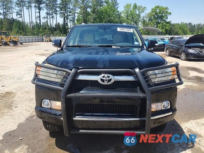Piąte zdjęcie samochodu w środku: 2011 TOYOTA 4RUNNER LIMITED VIN:JTEBU5JR7B5068708 - miniatura