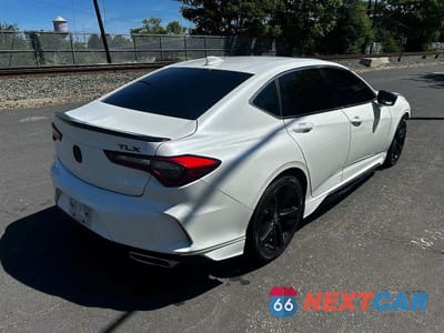 Czwarte zdjęcie samochodu z boku: 2021 ACURA TLX VIN:19UUB5F37MA000721 - miniatura