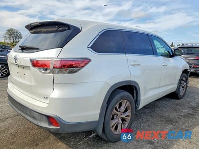 Trzecie zdjęcie samochodu z tyłu: 2015 TOYOTA HIGHLANDER LE PLUS VIN:5TDZKRFH4FS079617 - miniatura