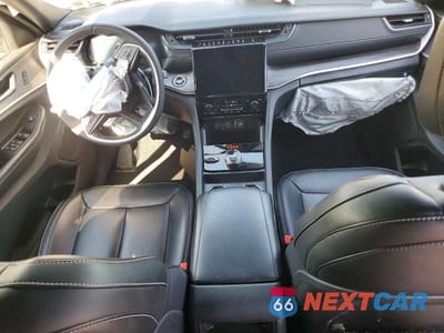 Zdjęcie 8 z 14 samochodu: 2025 JEEP GRAND CHEROKEE LIMITED VIN:1C4RJHBG5SC299189 - miniatura