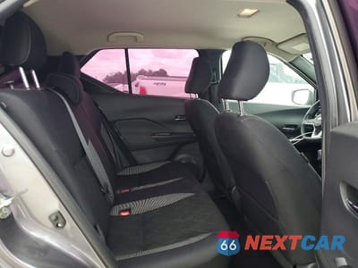 Zdjęcie 11 z 13 samochodu: 2018 NISSAN KICKS SV VIN:3N1CP5CU2JL535441 - miniatura