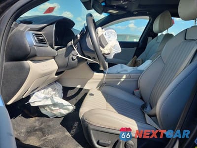 Zdjęcie 7 z 13 samochodu: 2022 GENESIS G70 2.0T VIN:KMTG34TA8NU103265 - miniatura