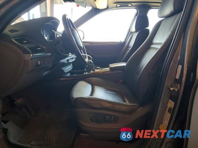 Zdjęcie 7 z 12 samochodu: 2008 BMW X5 3.0I VIN:5UXFE43578L004727 - miniatura