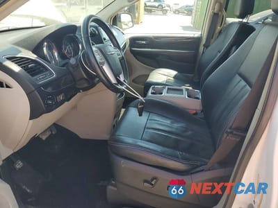 Zdjęcie 7 z 13 samochodu: 2016 CHRYSLER TOWN & COUNTRY TOURING VIN:2C4RC1BG2GR279918 - miniatura