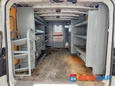 Zdjęcie 10 z 13 samochodu: 2018 NISSAN NV 2500 UTILITY / SERVICE VAN VIN:1N6BF0KY7JN806204 - miniatura