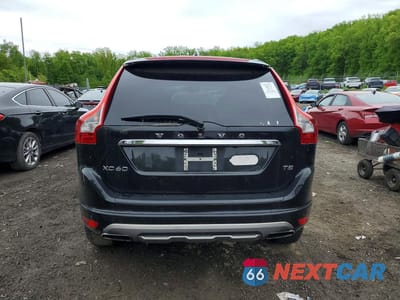 Zdjęcie 6 z 12 samochodu: 2017 VOLVO XC60 T5 DYNAMIC VIN:YV440MDRXH2035739 - miniatura