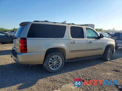 Trzecie zdjęcie samochodu z tyłu: 2007 CHEVROLET SUBURBAN K1500 VIN:3GNFK16307G237399 - miniatura