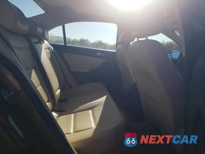 Zdjęcie 10 z 12 samochodu: 2016 VOLKSWAGEN JETTA SEL VIN:3VWL17AJXGM203430 - miniatura