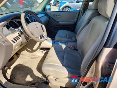 Zdjęcie 7 z 11 samochodu: 2004 TOYOTA HIGHLANDER BASE VIN:JTEEP21A640066848 - miniatura