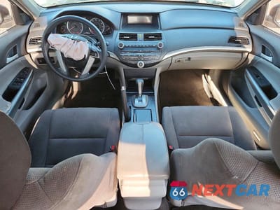 Zdjęcie 8 z 13 samochodu: 2009 HONDA ACCORD EX VIN:JHMCP26719C004223 - miniatura