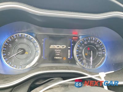 Zdjęcie 9 z 12 samochodu: 2015 CHRYSLER 200 LIMITED VIN:1C3CCCAB8FN749523 - miniatura