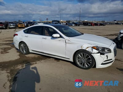 Czwarte zdjęcie samochodu z boku: 2015 HYUNDAI GENESIS 3.8L VIN:KMHGN4JE6FU069063 - miniatura