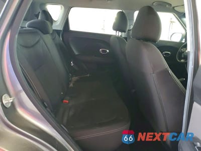 Zdjęcie 10 z 11 samochodu: 2018 KIA SOUL BASE VIN:KNDJN2A21J7585519 - miniatura