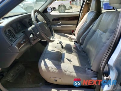 Zdjęcie 7 z 13 samochodu: 2008 MERCURY GRAND MARQUIS LS VIN:2MEFM75V88X650413 - miniatura
