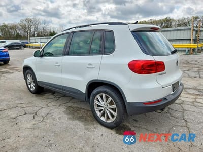 Drugie zdjęcie samochodu z przodu: 2015 VOLKSWAGEN TIGUAN S VIN:WVGBV7AX6FW578927 - miniatura