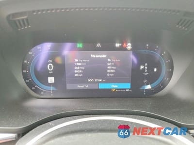 Zdjęcie 9 z 12 samochodu: 2023 VOLVO XC60 PLUS VIN:YV4L12RN1P1391021 - miniatura