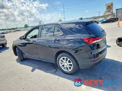 Drugie zdjęcie samochodu z przodu: 2023 CHEVROLET EQUINOX LS VIN:3GNAXHEGXPL157771 - miniatura
