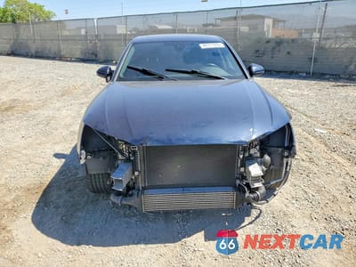 Piąte zdjęcie samochodu w środku: 2018 AUDI A4 PREMIUM VIN:WAUKMAF41JA216025 - miniatura