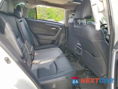 Zdjęcie 11 z 13 samochodu: 2020 TOYOTA RAV4 XLE PREMIUM VIN:JTMC1RFV7LD520646 - miniatura