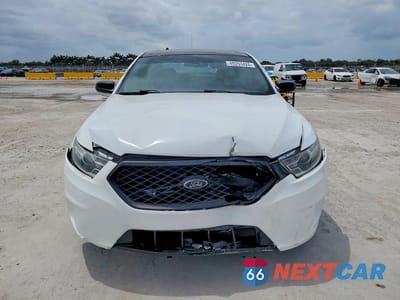 Piąte zdjęcie samochodu w środku: 2018 FORD TAURUS POLICE INTERCEPTOR VIN:1FAHP2MK7JG110046 - miniatura