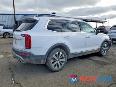 Trzecie zdjęcie samochodu z tyłu: 2022 KIA TELLURIDE S VIN:5XYP6DHC7NG285803 - miniatura