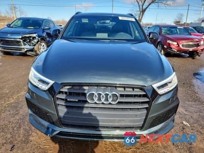 Piąte zdjęcie samochodu w środku: 2018 AUDI Q3 TECHNIK VIN:WA1GCCFS1JR010852 - miniatura
