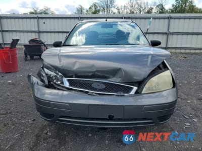 Piąte zdjęcie samochodu w środku: 2007 FORD FOCUS ZX4 VIN:1FAFP34N97W309931 - miniatura