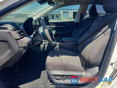 Zdjęcie 7 z 12 samochodu: 2025 TOYOTA CAMRY LE VIN:4T1DBADK8SU525067 - miniatura