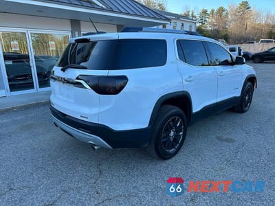 Czwarte zdjęcie samochodu z boku: 2019 GMC ACADIA SLT-1 VIN:1GKKNULS1KZ249523 - miniatura