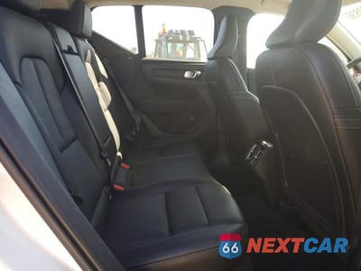 Zdjęcie 11 z 14 samochodu: 2024 VOLVO XC40 CORE VIN:YV4L12UK4R2202338 - miniatura