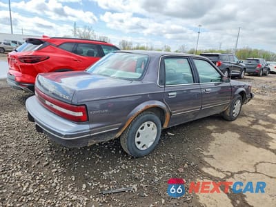 Trzecie zdjęcie samochodu z tyłu: 1994 BUICK CENTURY SPECIAL VIN:1G4AG5543R6496331 - miniatura